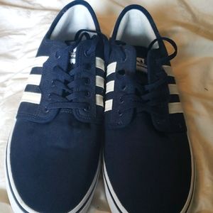 Men's Adidas size 14 navy blue casual shoes